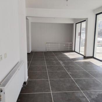 GÜVENAY - ÇORUM GÜLABİBEY MAHALLESİ KAPAKLI 3. CADDE ÜZERİ SATILIK DÜKKAN