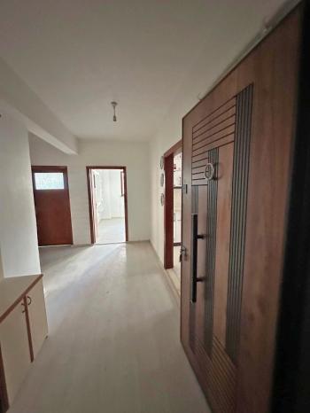 AFYON ÜÇOK EMLAKTAN ESENTEPE MAH KİRALIK 2+1 TEMİZ BAKIMLI DAİRE 