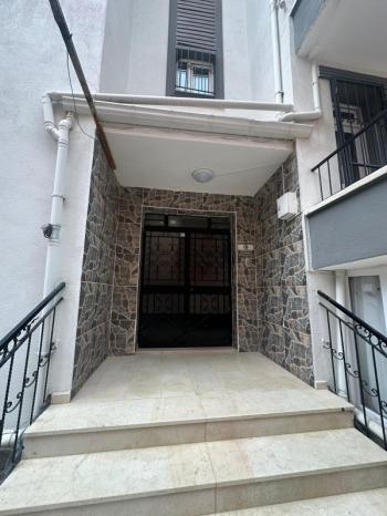 AFYON ÜÇOK EMLAKTAN FATİH MAH SATILIK 4+1 TEMİZ BAKIMLI GENİŞ DAİRELER 