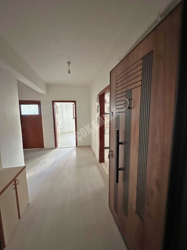 AFYON ÜÇOK EMLAKTAN ESENTEPE MAH KİRALIK 2+1 TEMİZ BAKIMLI DAİRE 