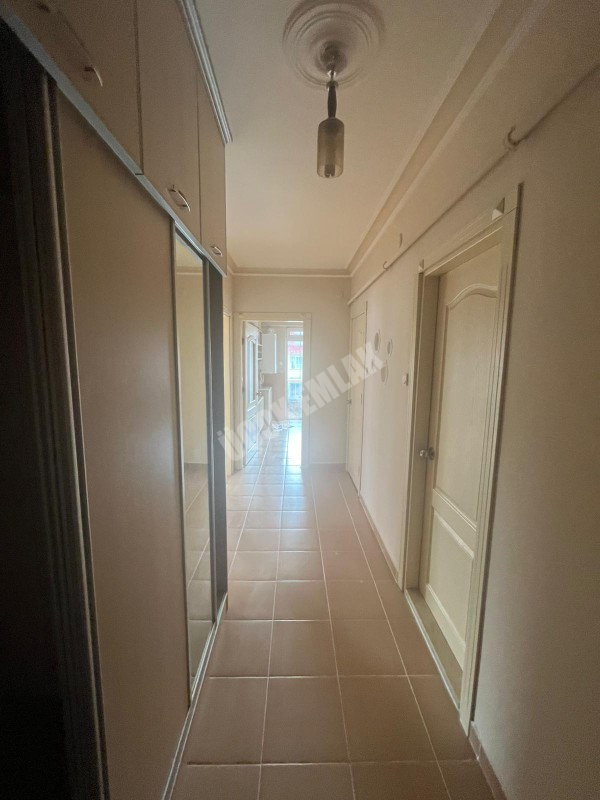 AFYON ÜÇOK EMLAKTAN MAREŞAL MAH 3+1 KİRALIK DAİRE 