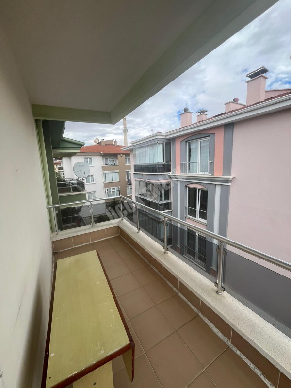 AFYON ÜÇOK EMLAKTAN MAREŞAL MAH 3+1 KİRALIK DAİRE 