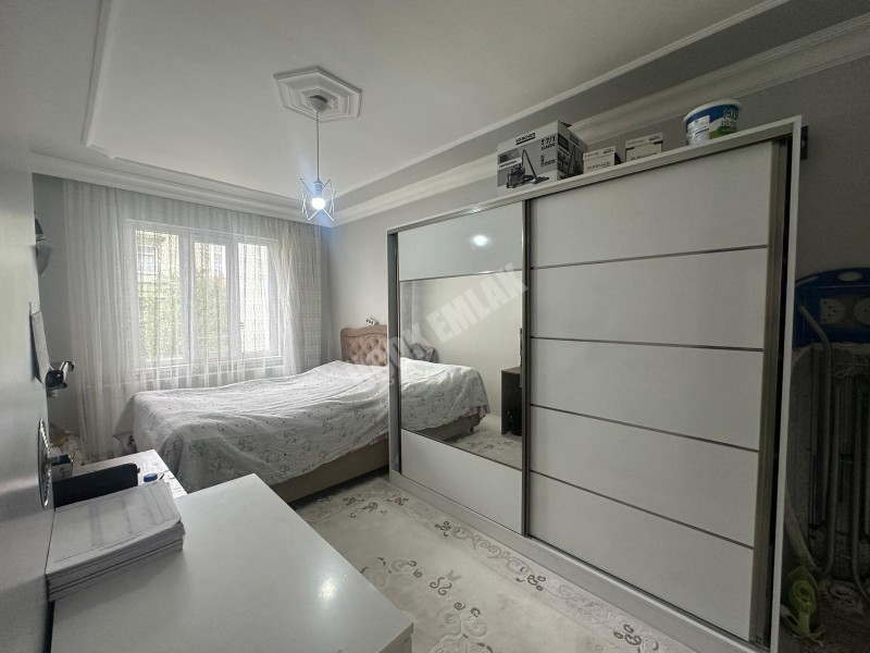 AFYON ÜÇOK EMLAKTAN FATİH MAH SATILIK 4+1 TEMİZ BAKIMLI GENİŞ DAİRELER 