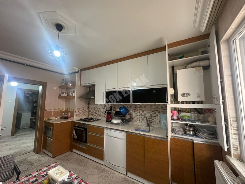 AFYON ÜÇOK EMLAKTAN FATİH MAH SATILIK 4+1 TEMİZ BAKIMLI GENİŞ DAİRELER 