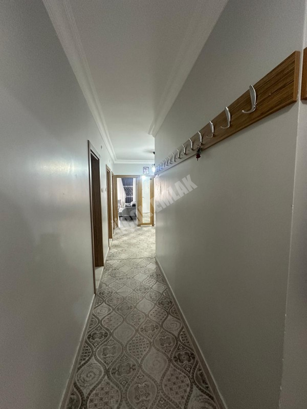 AFYON ÜÇOK EMLAKTAN FATİH MAH SATILIK 4+1 TEMİZ BAKIMLI GENİŞ DAİRELER 