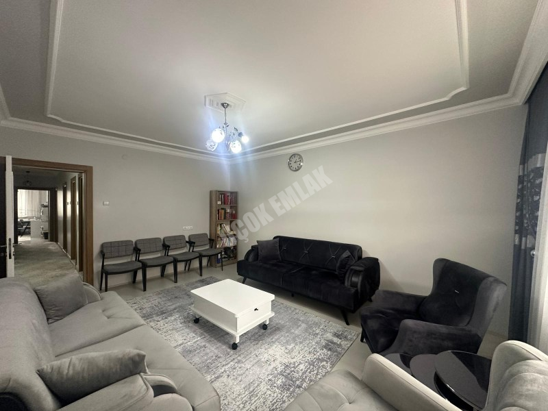 AFYON ÜÇOK EMLAKTAN FATİH MAH SATILIK 4+1 TEMİZ BAKIMLI GENİŞ DAİRELER 