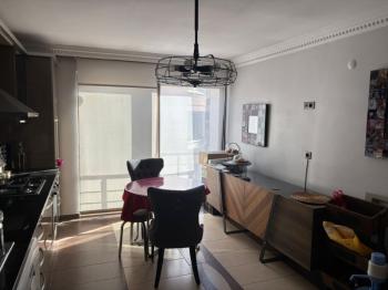 EDREMİT MERKEZ'DE GENÇ BİNADA KİRALIK GENİŞ 3+1