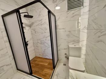 İstinye Boğaziçi Sitesi İçi sıfırlanmış yep yeni daire 3+1 105 m2