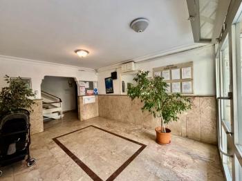 İstinye Boğaziçi Sitesi İçi sıfırlanmış yep yeni daire 3+1 105 m2