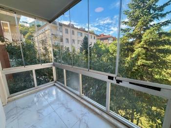 İstinye Boğaziçi Sitesi İçi sıfırlanmış yep yeni daire 3+1 105 m2