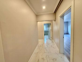 İstinye Boğaziçi Sitesi İçi sıfırlanmış yep yeni daire 3+1 105 m2
