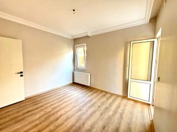 İstinye Boğaziçi Sitesi İçi sıfırlanmış yep yeni daire 3+1 105 m2