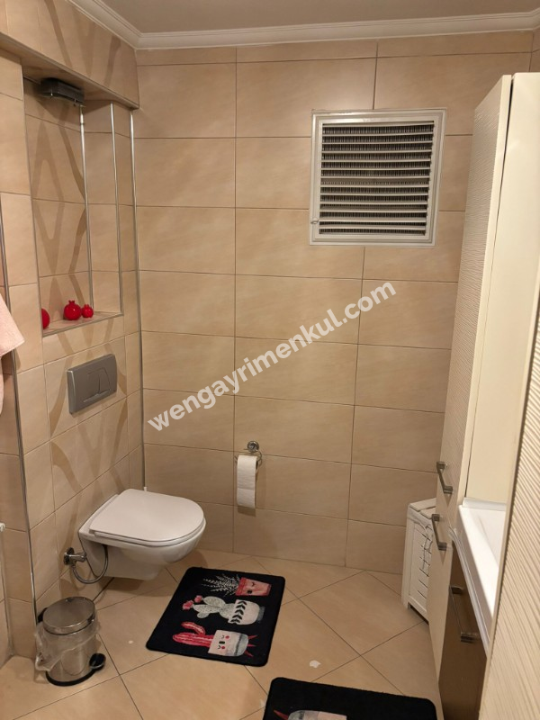 EDREMİT MERKEZ'DE GENÇ BİNADA KİRALIK GENİŞ 3+1