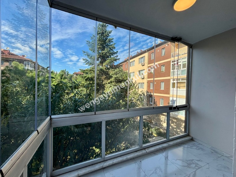 İstinye Boğaziçi Sitesi İçi sıfırlanmış yep yeni daire 3+1 105 m2