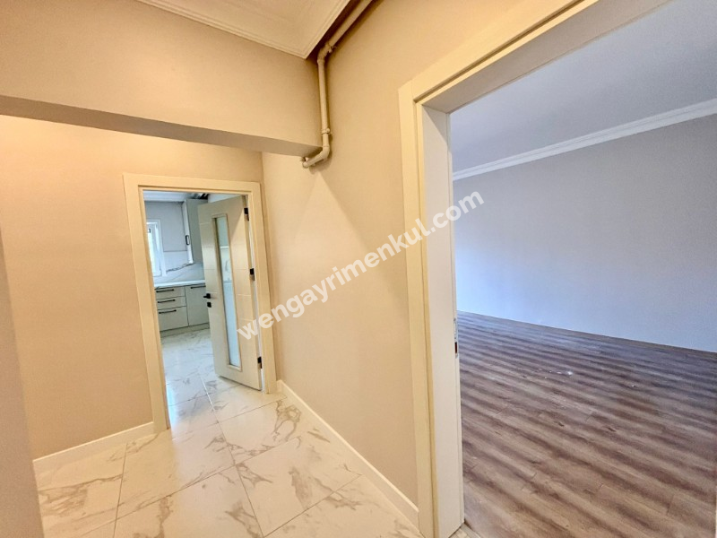 İstinye Boğaziçi Sitesi İçi sıfırlanmış yep yeni daire 3+1 105 m2