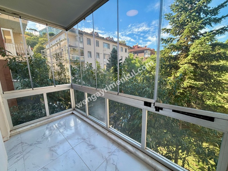 İstinye Boğaziçi Sitesi İçi sıfırlanmış yep yeni daire 3+1 105 m2