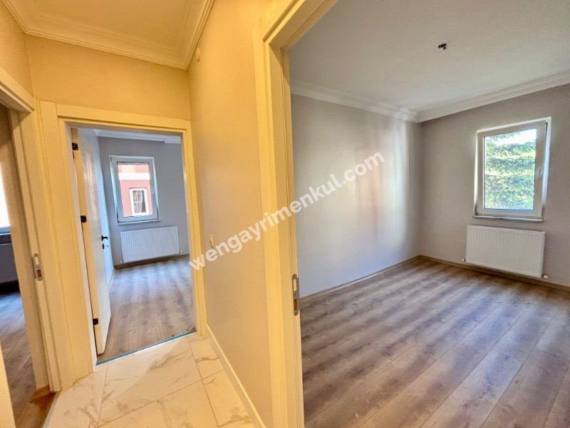 İstinye Boğaziçi Sitesi İçi sıfırlanmış yep yeni daire 3+1 105 m2