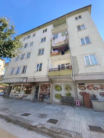 GÜVENAY - ÇORUM ULUKAVAK MAH. ADLİYE ARKASI  BAKIMLI 4+1 SATILIK DAİRE 