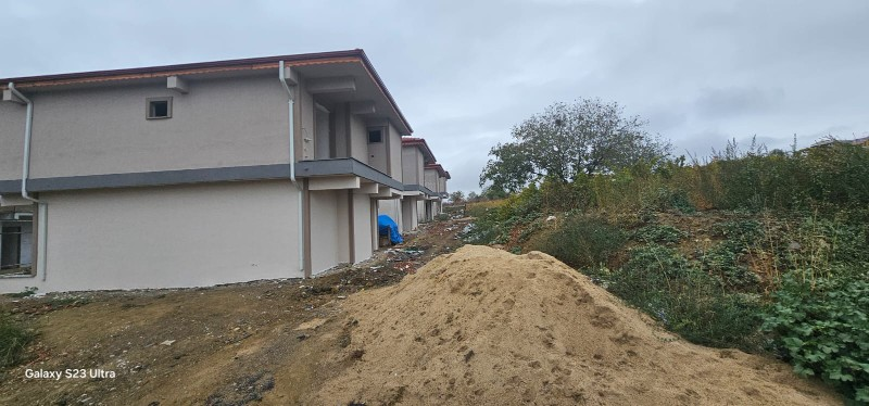 KİRALIK 4 ADET SIFIR VİLLA TAPU SAHİBİ PERTA EMLAK ÜMİT TAHMAZ