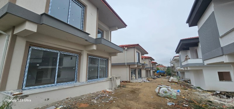 KİRALIK 4 ADET SIFIR VİLLA TAPU SAHİBİ PERTA EMLAK ÜMİT TAHMAZ