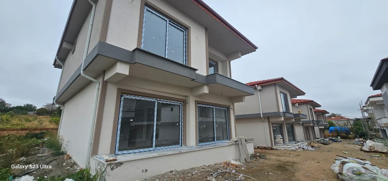 KİRALIK 4 ADET SIFIR VİLLA TAPU SAHİBİ PERTA EMLAK ÜMİT TAHMAZ