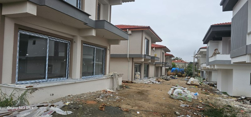 KİRALIK 4 ADET SIFIR VİLLA TAPU SAHİBİ PERTA EMLAK ÜMİT TAHMAZ