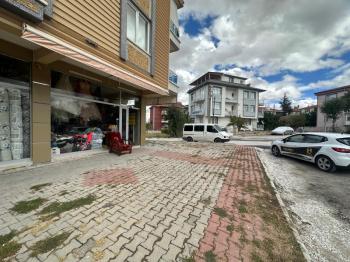 AFYON ÜÇOK EMLAKTAN FATİH MAH SATILIK KÖŞE KONUM DÜKKAN