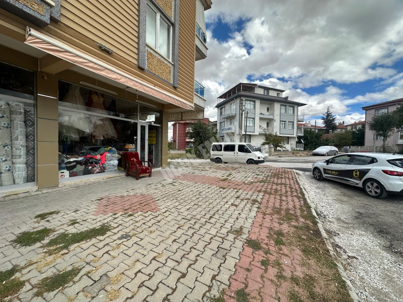 AFYON ÜÇOK EMLAKTAN FATİH MAH SATILIK KÖŞE KONUM DÜKKAN