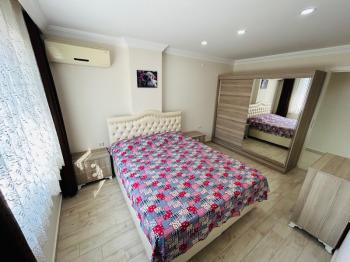 HİSAR MAHALLESİ'NDE 7/24 GÜVENLİKLİ, HAVUZLU SİTEDE GENİŞ BALKONLU EŞYALI SATILIK 2+1 DAİRE