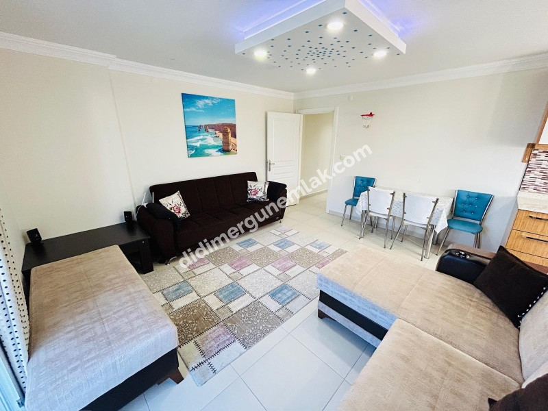 HİSAR MAHALLESİ'NDE 7/24 GÜVENLİKLİ, HAVUZLU SİTEDE GENİŞ BALKONLU EŞYALI SATILIK 2+1 DAİRE