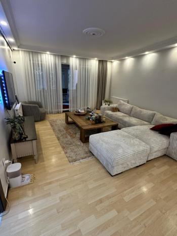 Şişli 19 Mayıs Mahallesinde 3+1 Ferah ve Merkezi Konumda Geniş Daire — Krediye Uygun!