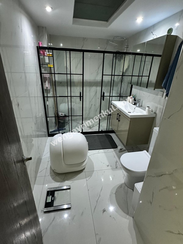 Şişli 19 Mayıs Mahallesinde 3+1 Ferah ve Merkezi Konumda Geniş Daire — Krediye Uygun!