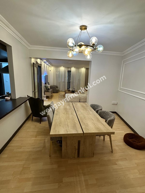 Şişli 19 Mayıs Mahallesinde 3+1 Ferah ve Merkezi Konumda Geniş Daire — Krediye Uygun!