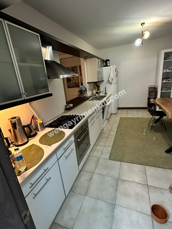 Şişli 19 Mayıs Mahallesinde 3+1 Ferah ve Merkezi Konumda Geniş Daire — Krediye Uygun!