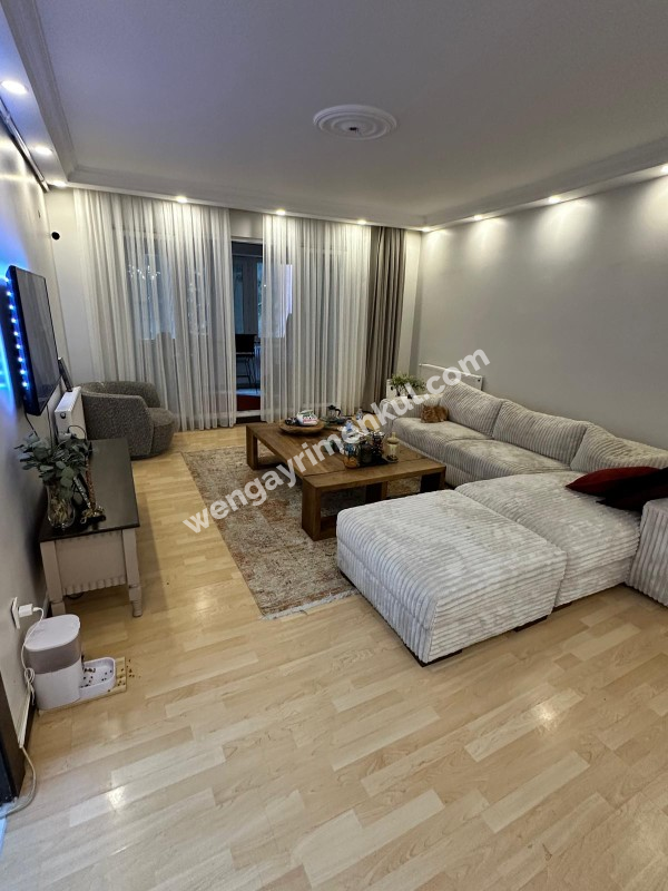 Şişli 19 Mayıs Mahallesinde 3+1 Ferah ve Merkezi Konumda Geniş Daire — Krediye Uygun!