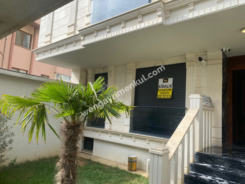 ÜSKÜDAR BAHÇELİEVLER'DE 2+1 TEMİZ DAİRE