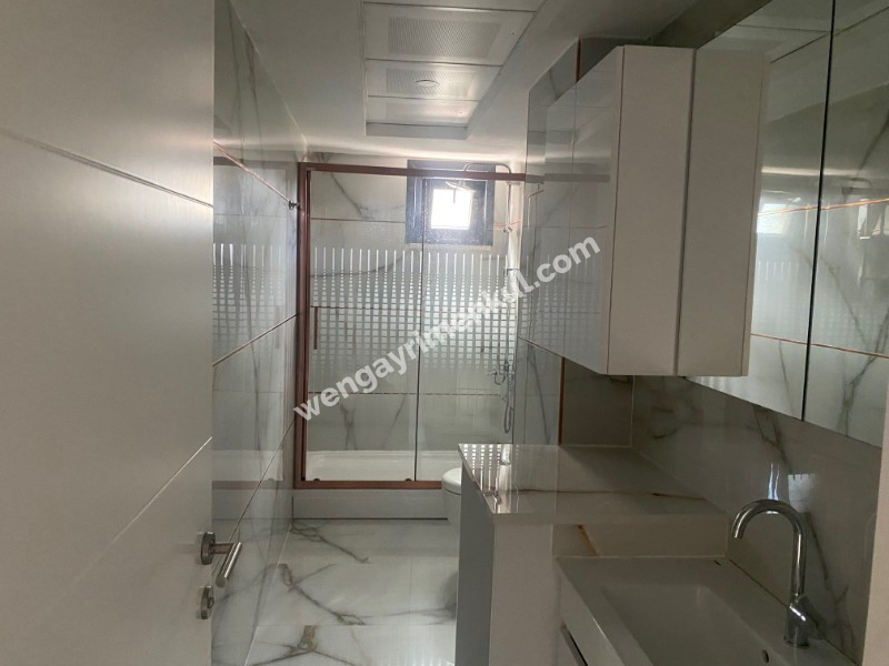 ÜSKÜDAR BAHÇELİEVLER'DE 2+1 TEMİZ DAİRE