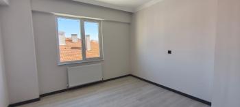 GÜVENAY - ÇORUM GÜLABİBEY BAĞCILAR 8.CADDESİ ÜZERİ 3+1 SATILIK DAİRE