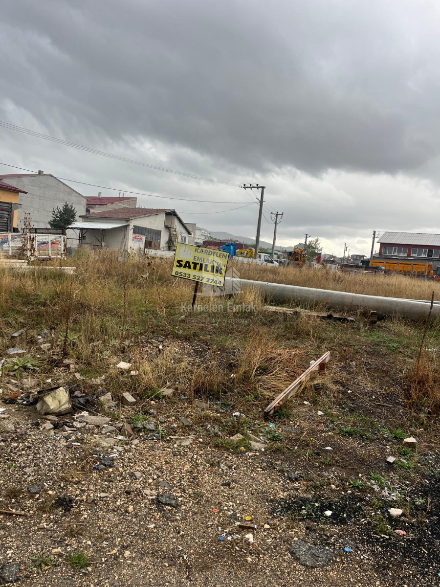 SANAYİ BÖLGESİNDE SATILIK TİCARİ ARSALAR