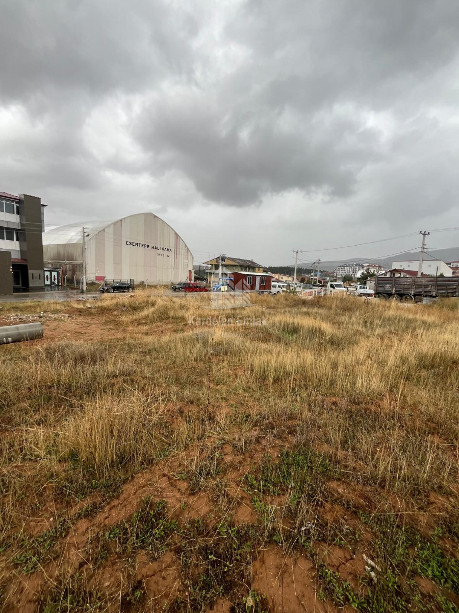 SANAYİ BÖLGESİNDE SATILIK TİCARİ ARSALAR