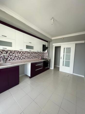 AFYON ÜÇOK EMLAKTAN KANLICA MAH KİRALIK 3+1 ARAKAT BAKIMLI DAİRE