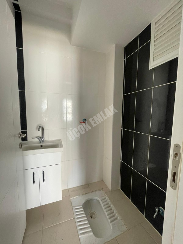 AFYON ÜÇOK EMLAKTAN KANLICA MAH KİRALIK 3+1 ARAKAT BAKIMLI DAİRE