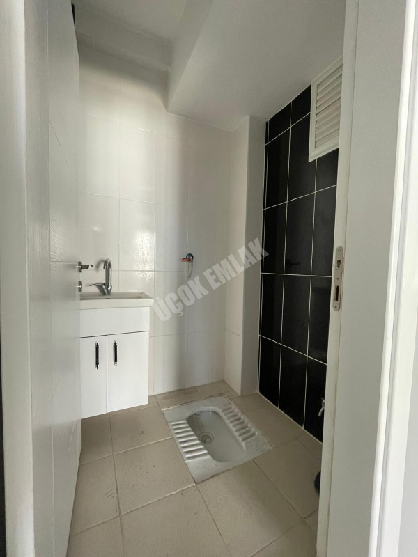 AFYON ÜÇOK EMLAKTAN KANLICA MAH KİRALIK 3+1 ARAKAT BAKIMLI DAİRE