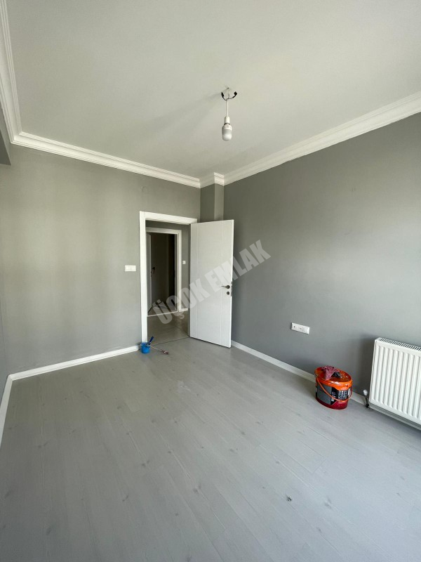 AFYON ÜÇOK EMLAKTAN KANLICA MAH KİRALIK 3+1 ARAKAT BAKIMLI DAİRE