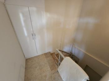 DİDİM ÇAMLIK MAHALLESİNDE DENİZE YAKIN MASRAFSIZ GENİS TERASLI 3+1 SATILIK DUBLEKS