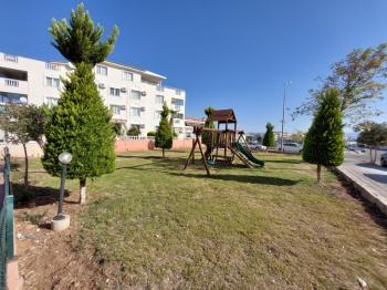 DİDİM ÇAMLIK MAHALLESİ’NDE,EŞYALI, HAVUZ CEPHELİ, DENİZE YÜRÜME MESAFESİNDE SATILIK 2+1 DAİRE