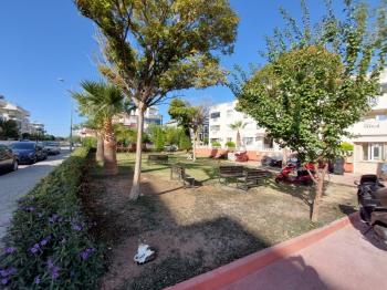 DİDİM ÇAMLIK MAHALLESİ’NDE,EŞYALI, HAVUZ CEPHELİ, DENİZE YÜRÜME MESAFESİNDE SATILIK 2+1 DAİRE