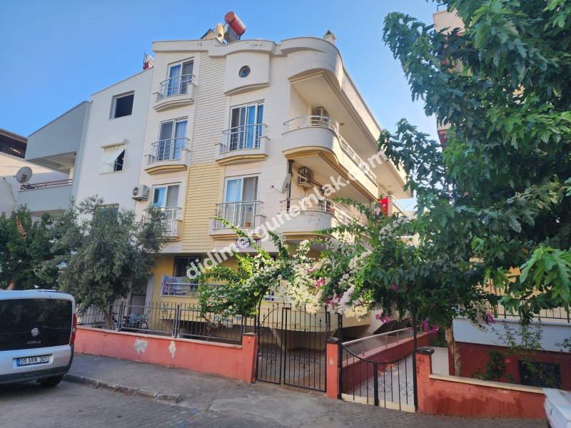 DİDİM ÇAMLIK MAHALLESİNDE DENİZE YAKIN MASRAFSIZ GENİS TERASLI 3+1 SATILIK DUBLEKS