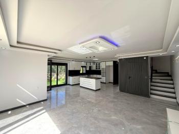 Didim'de Satılık 3+1 Yazlık Villa