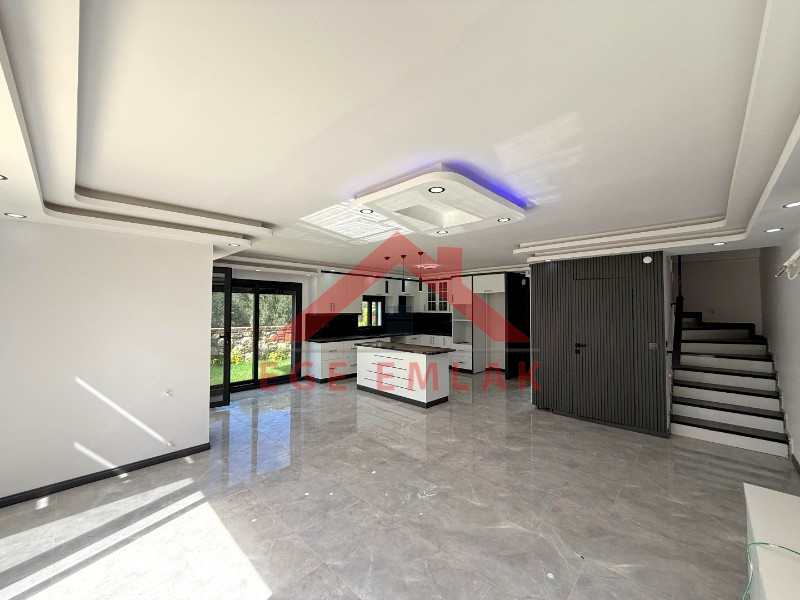 Didim'de Satılık 3+1 Yazlık Villa